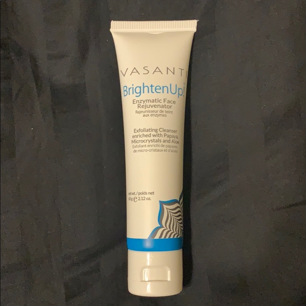 Exfoliating cleanser